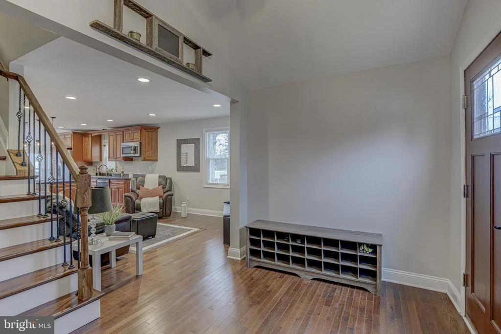 Photo of 477 CENTER STREET