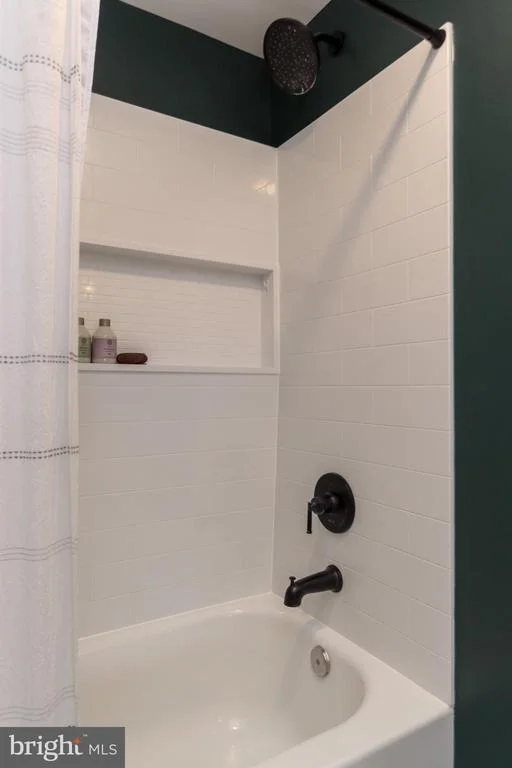 Photo of 4400 AGATE COURT