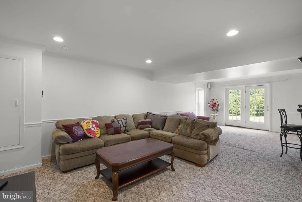 Photo of 805 LINDSEY MANOR LANE