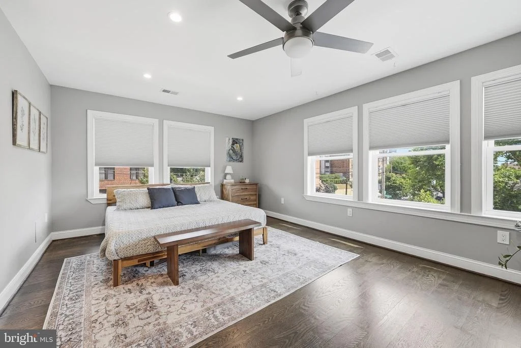 Photo of 2700 4TH STREET NE