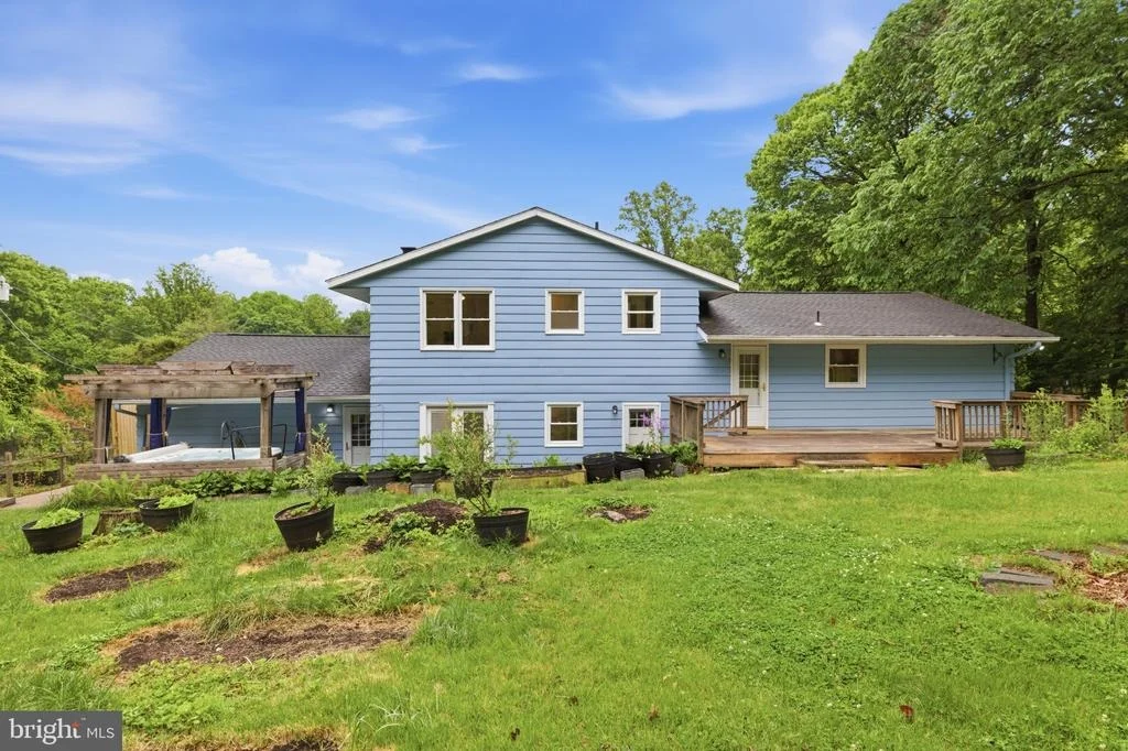 Photo of 7338 STUART CIRCLE
