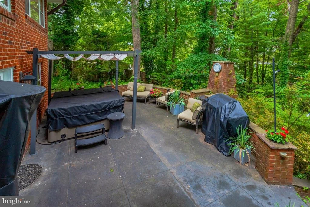 Photo of 9809 ASHBY ROAD