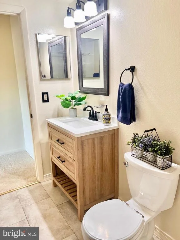 Photo of Unit 732B at 3398 GLENEAGLES DRIVE