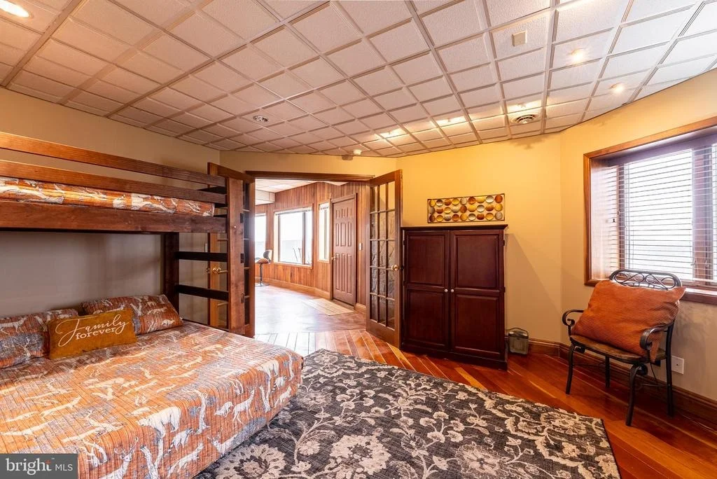 Photo of 1200 MOUNTAINVIEW DRIVE