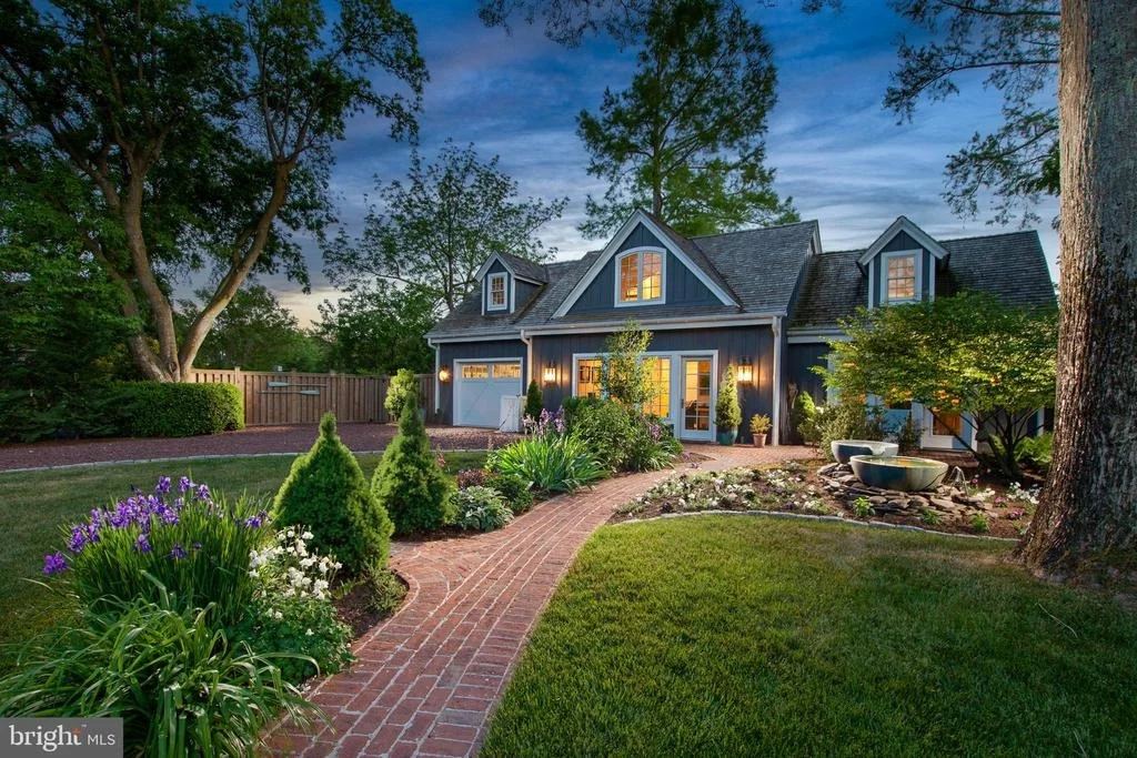 Photo of 410 PILOTTOWN ROAD