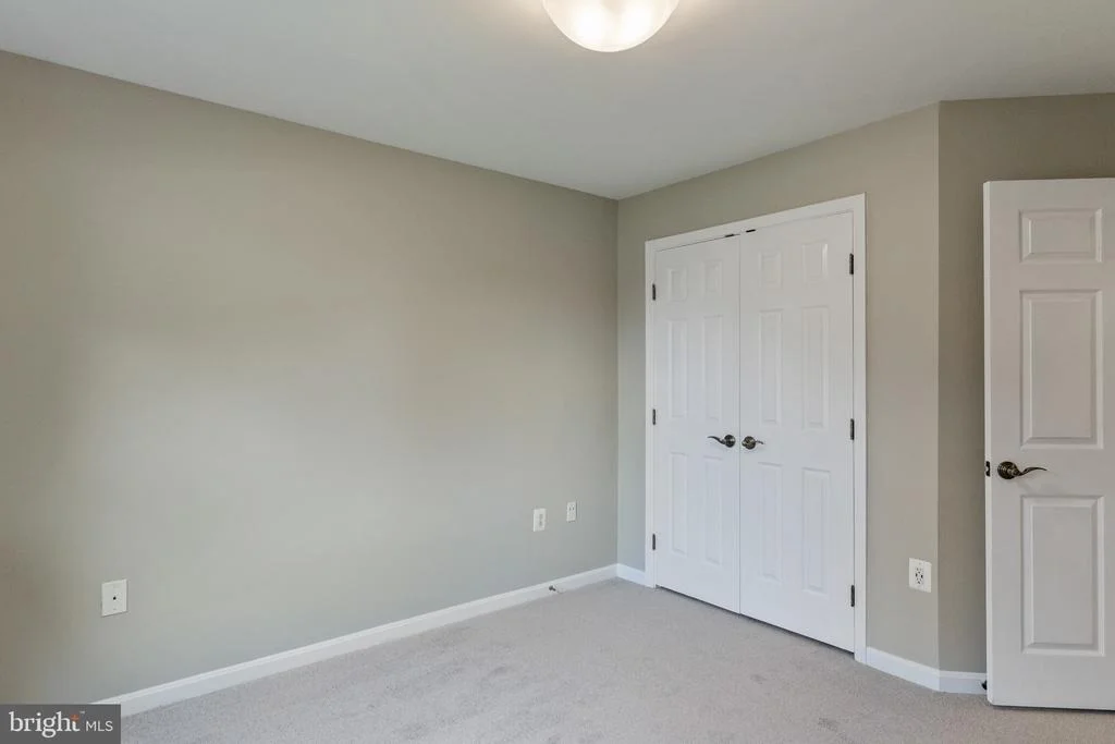 Photo of 8095 SETTLE COURT