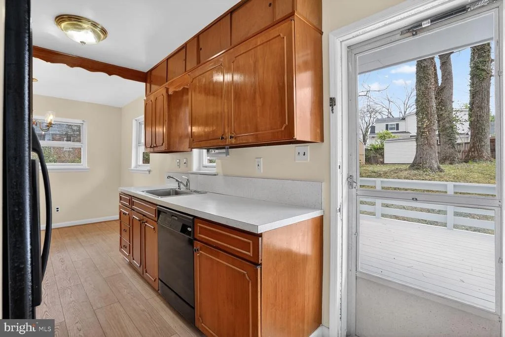 Photo of 3601 CREST DRIVE