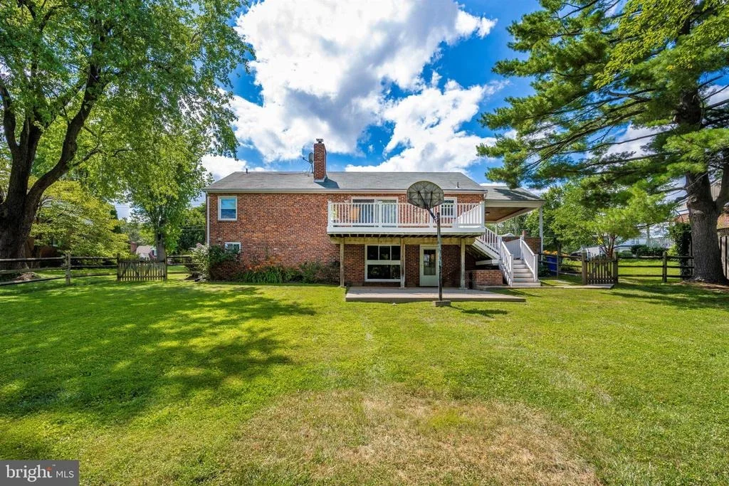 Photo of 25805 RIDGE ROAD