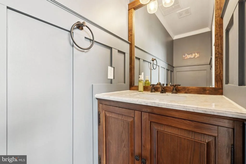 Photo of 2659 LESLIE ROAD