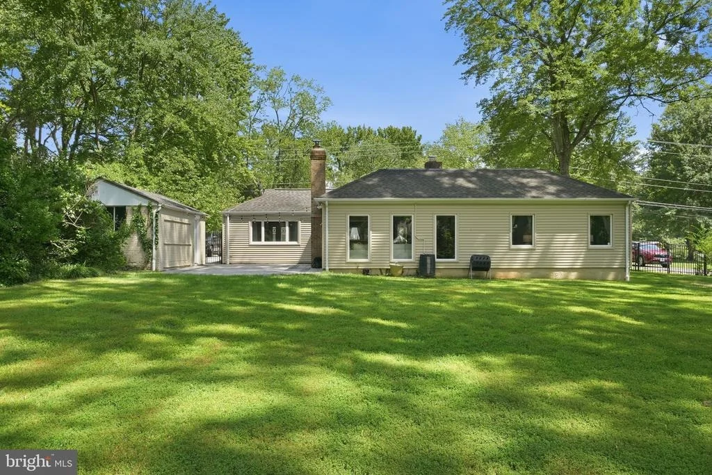 Photo of 7712 FRANCES DRIVE