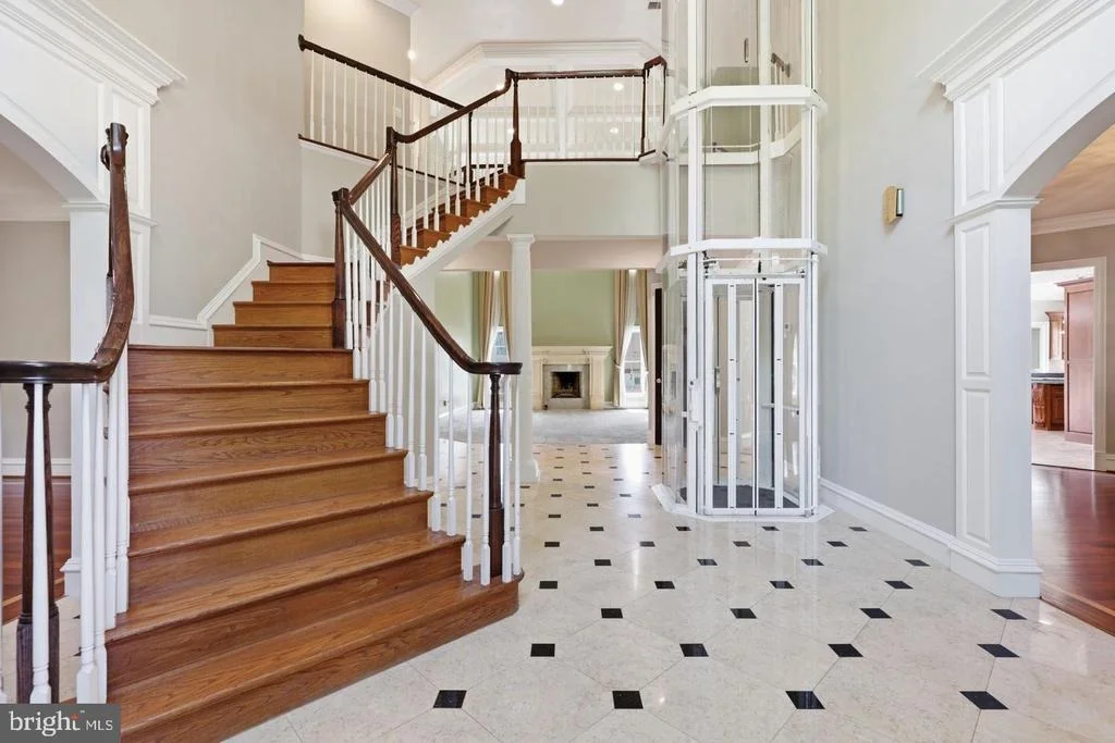 Photo of 8813 OAK LEAF DRIVE