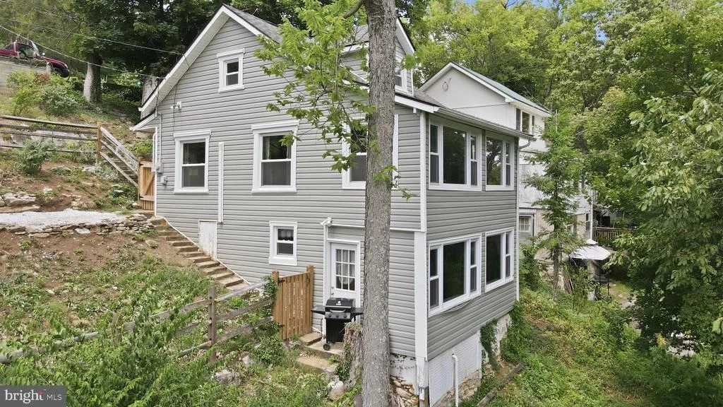 Photo of 12527 ROCKDALE ROAD