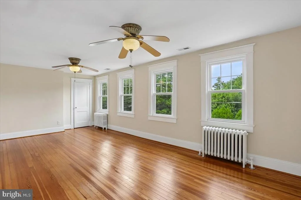 Photo of 9501 COLESVILLE ROAD