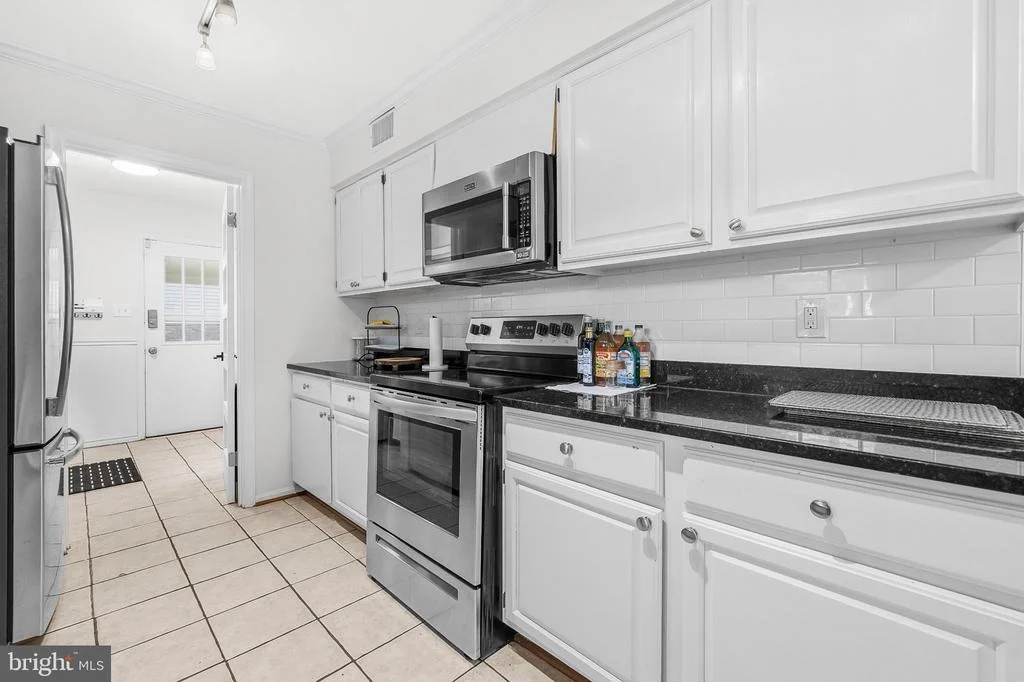 Photo of 6640 PARK HALL DRIVE