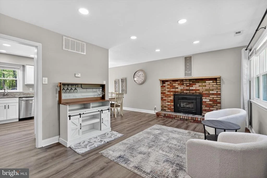 Photo of 206 MAPLE DRIVE