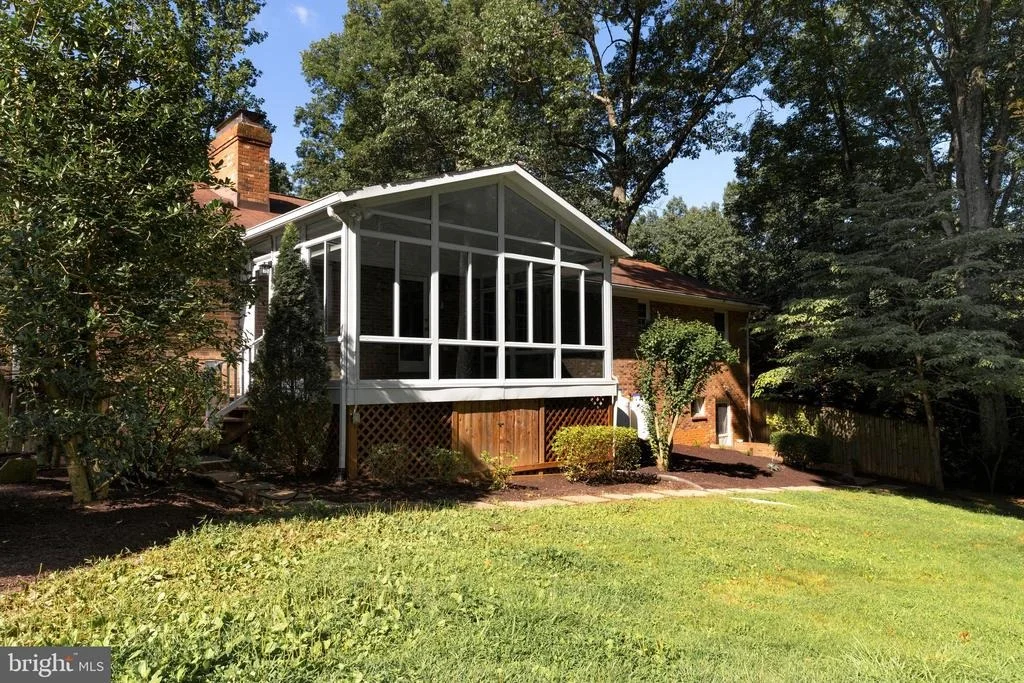 Photo of 2521 JONES ROAD