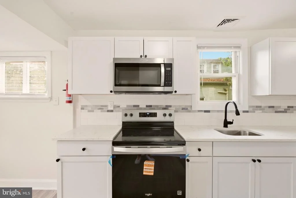 Photo of 542 BERLIN ROAD