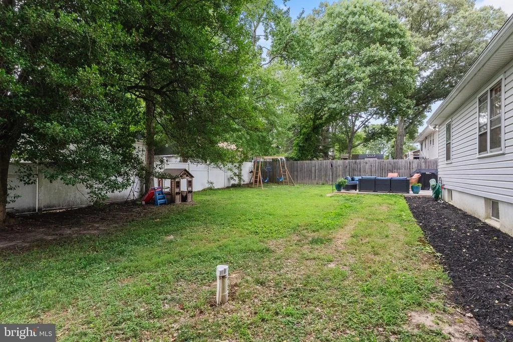 Photo of 866 CHESTNUT TREE DRIVE