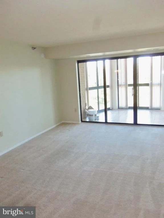 Photo of Unit 3709 at 15115 INTERLACHEN DRIVE