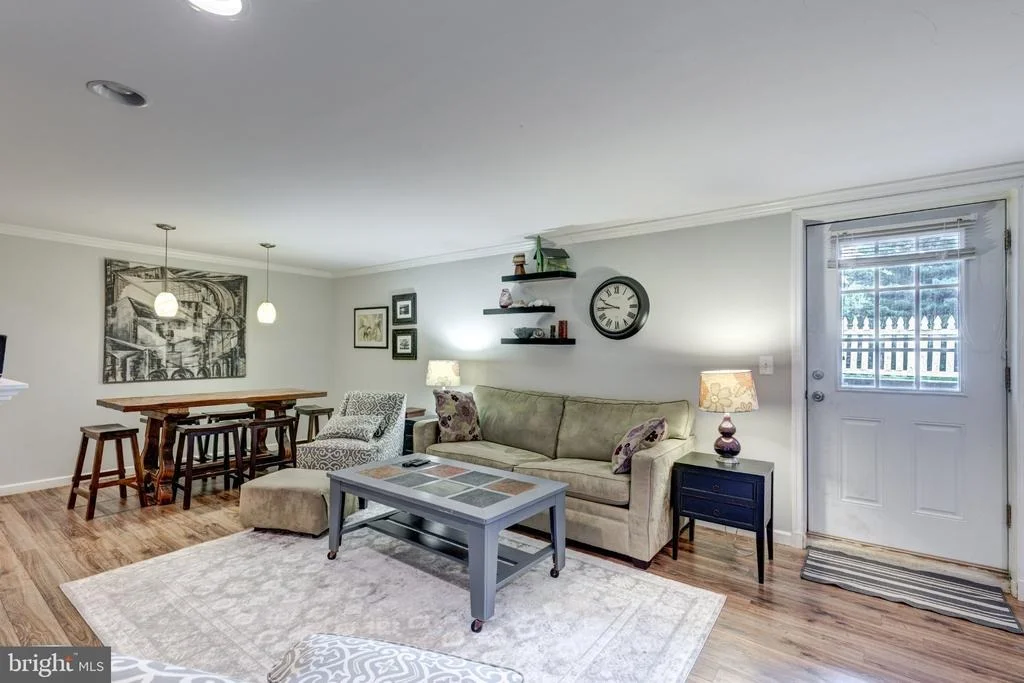 Photo of 701 LONGVIEW AVENUE