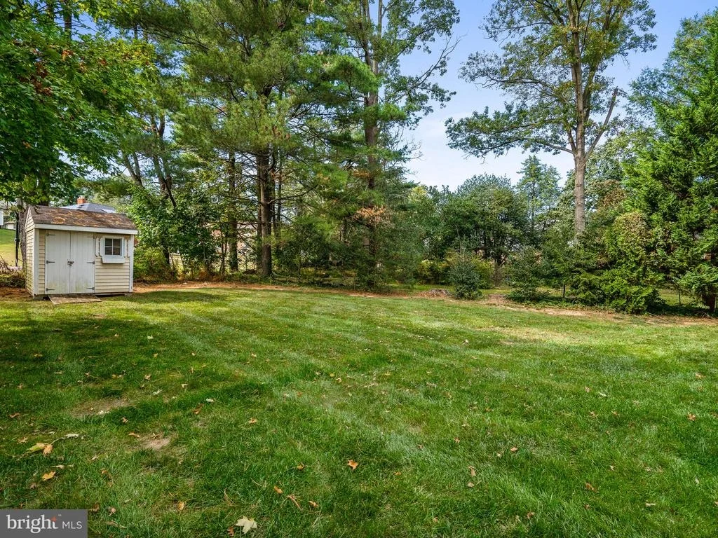 Photo of 18712 ROLLING ACRES WAY