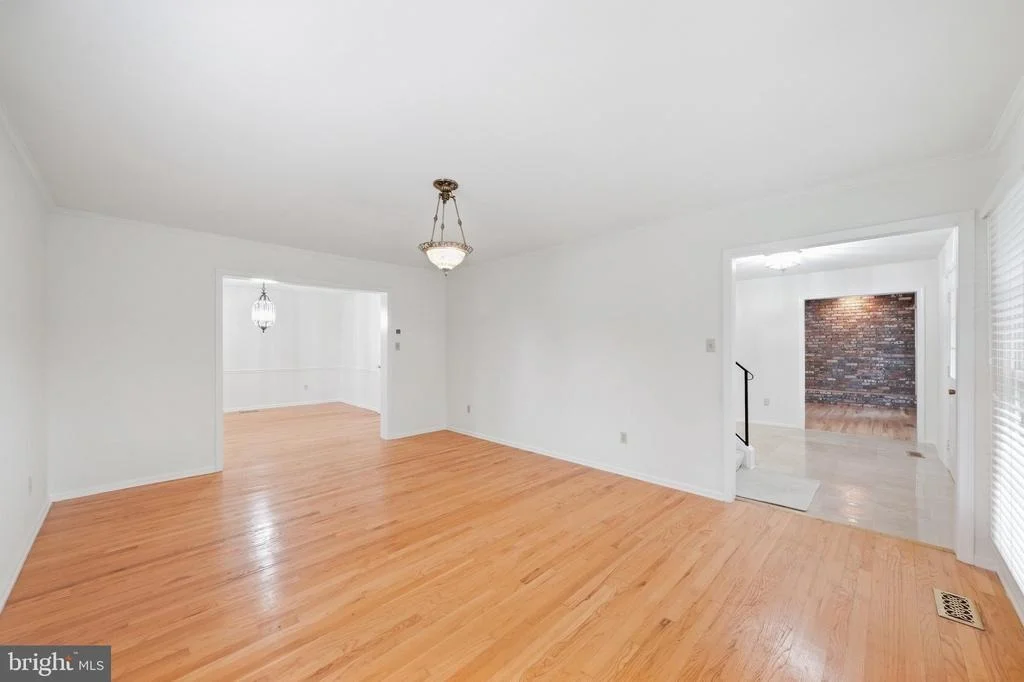 Photo of 1052 RIDGE ROAD