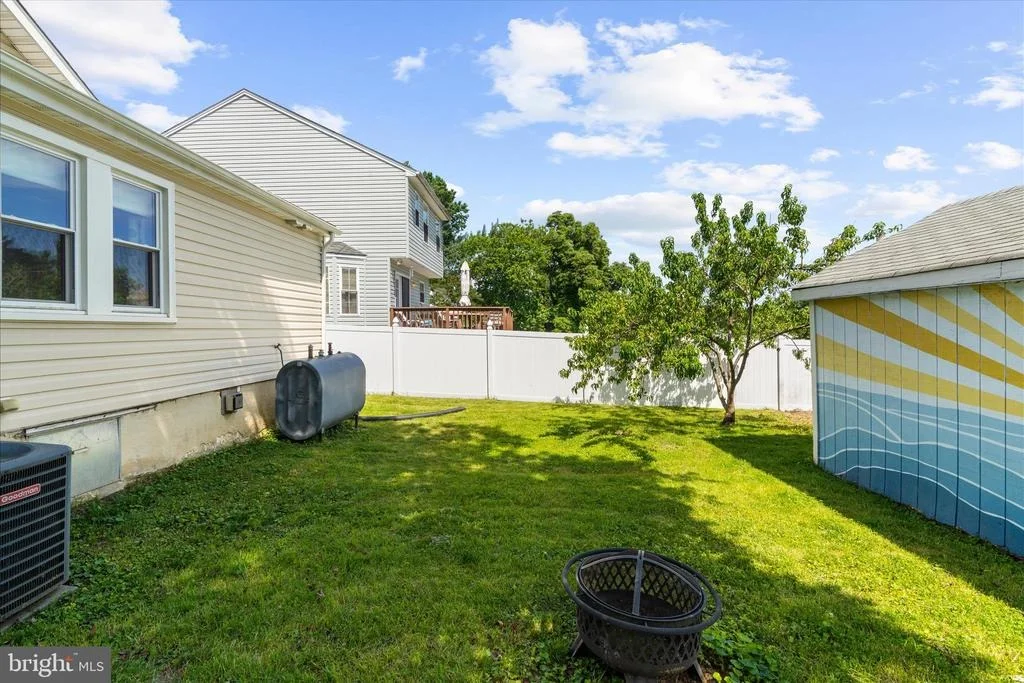 Photo of 7825 BRIDGE DRIVE