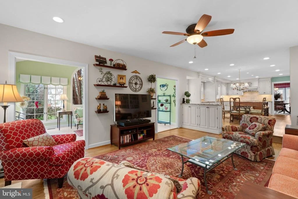 Photo of 17702 GLOBE THEATRE DRIVE