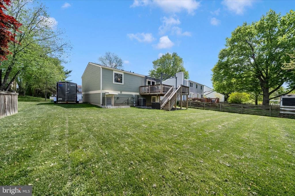 Photo of 5696 PEBBLE DRIVE