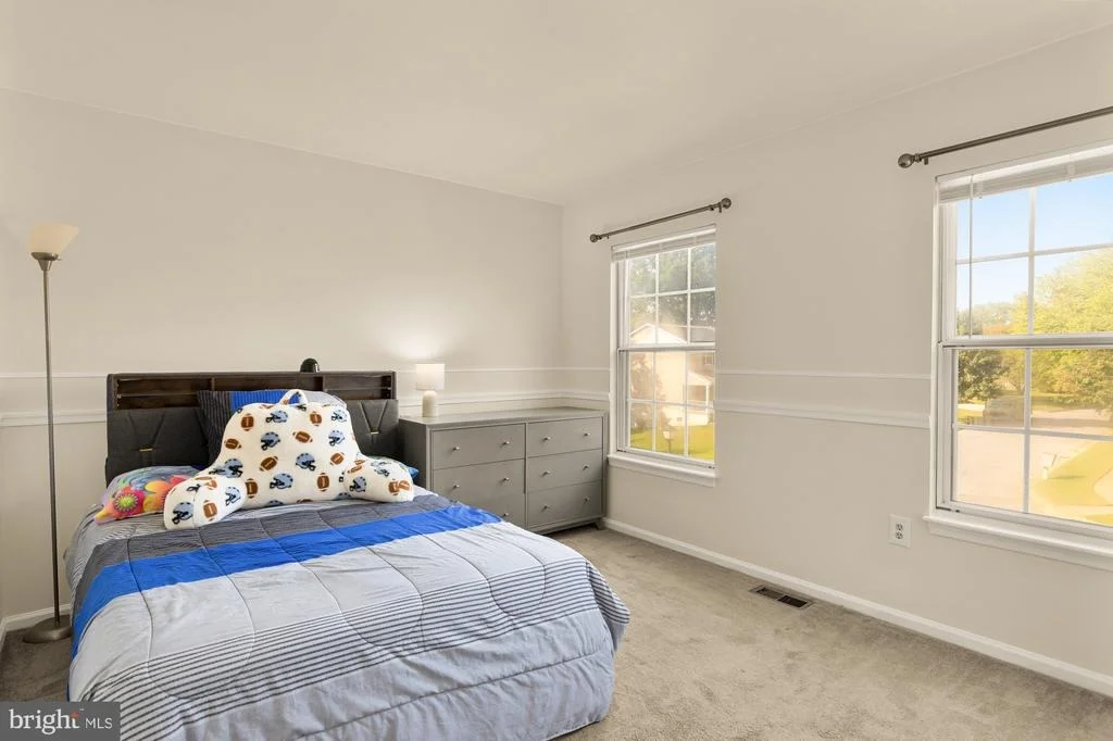 Photo of 9400 FOX RUN DRIVE