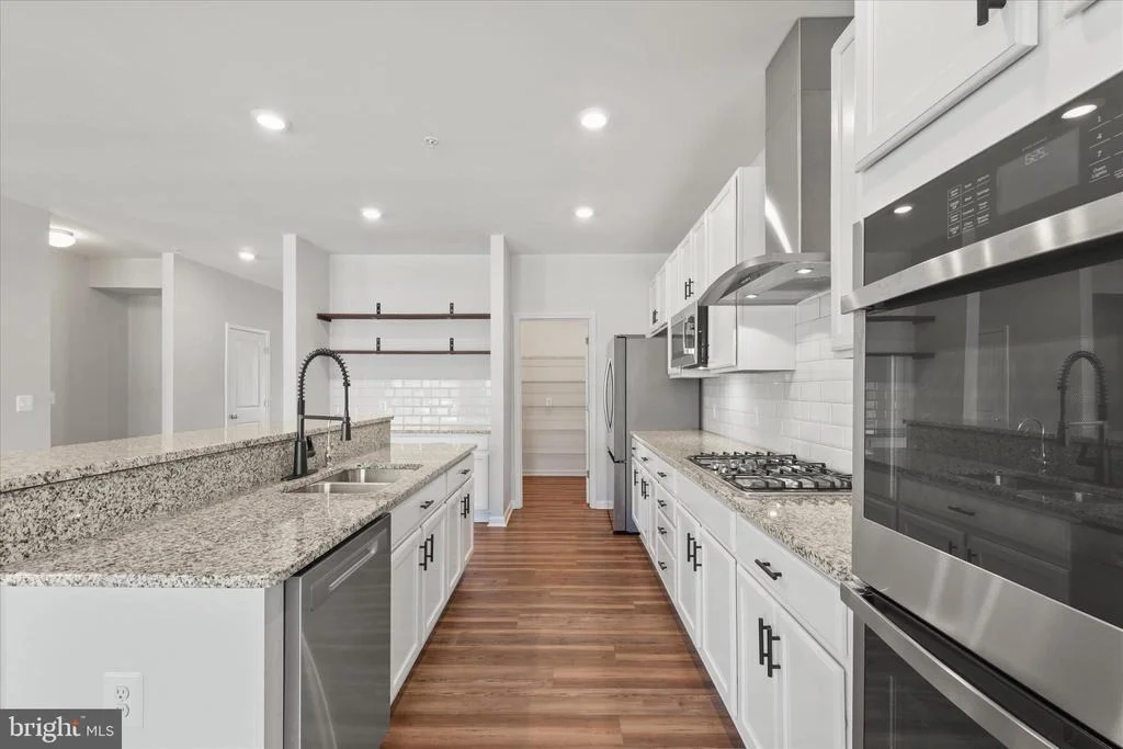 Photo of 5559 TRAFALGAR CIRCLE