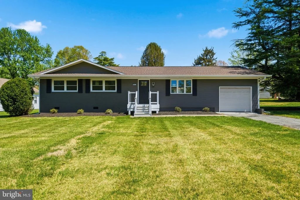 Photo of 40810 MEADOW DRIVE