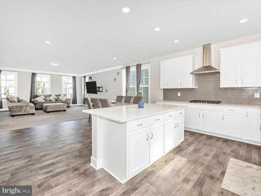 Photo of 1807 FAIRWAY LANE