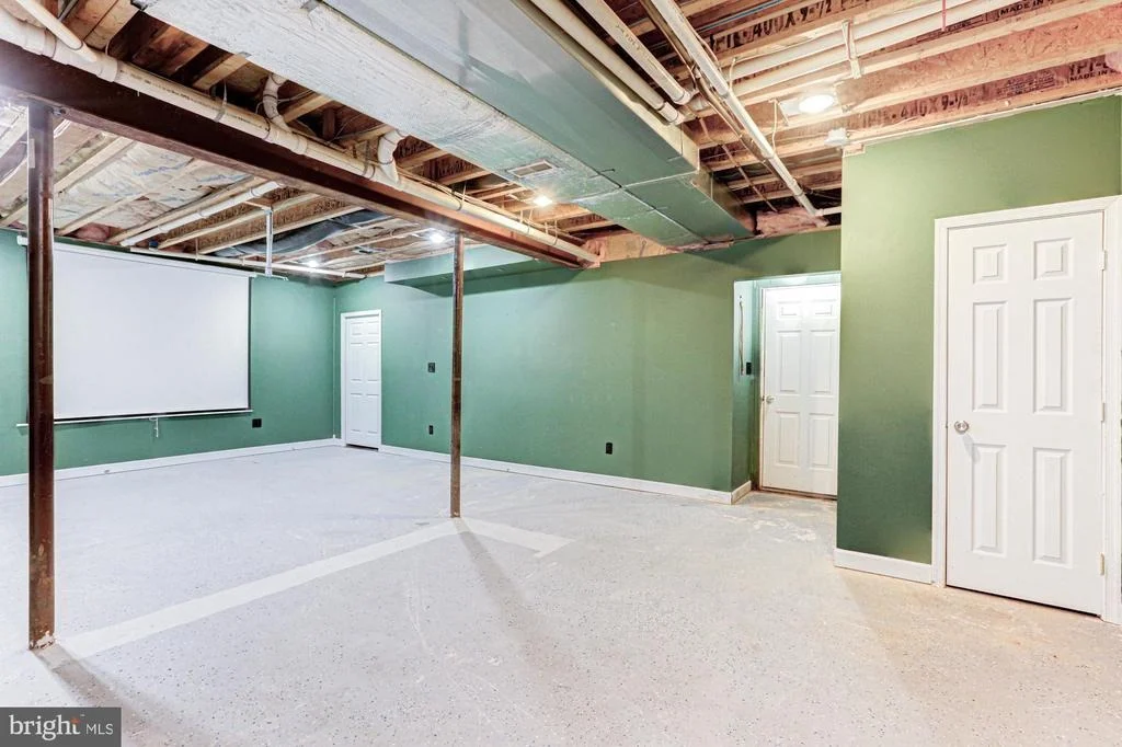 Photo of 409 INDIA DRIVE