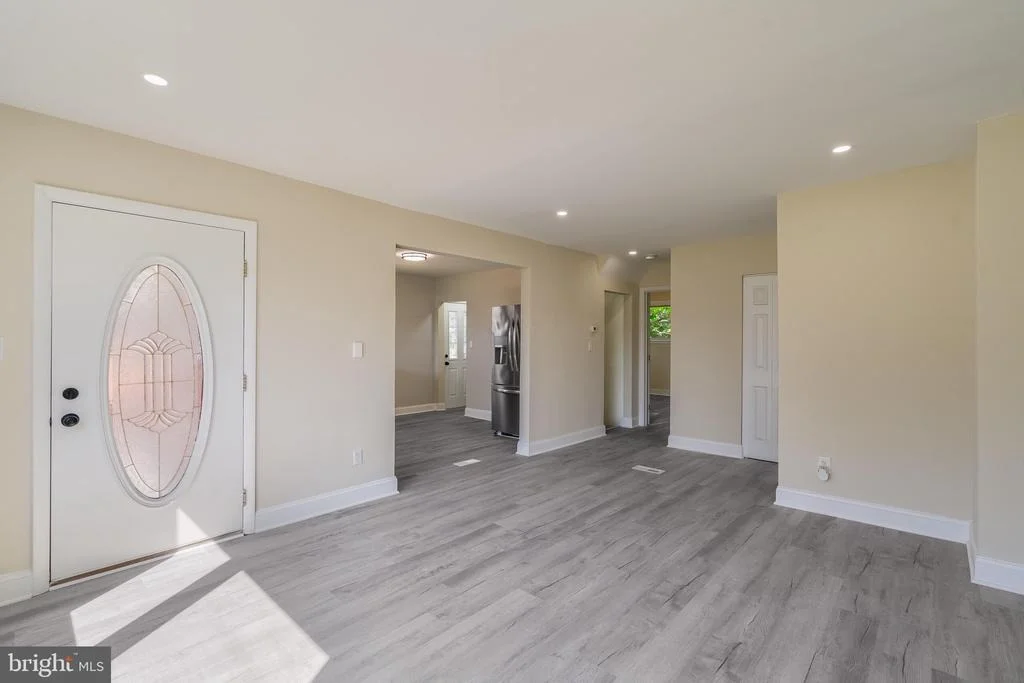 Photo of 5412 BIDDISON AVENUE