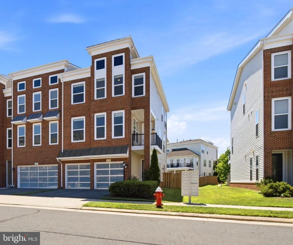 Photo of 23489 EPPERSON SQUARE