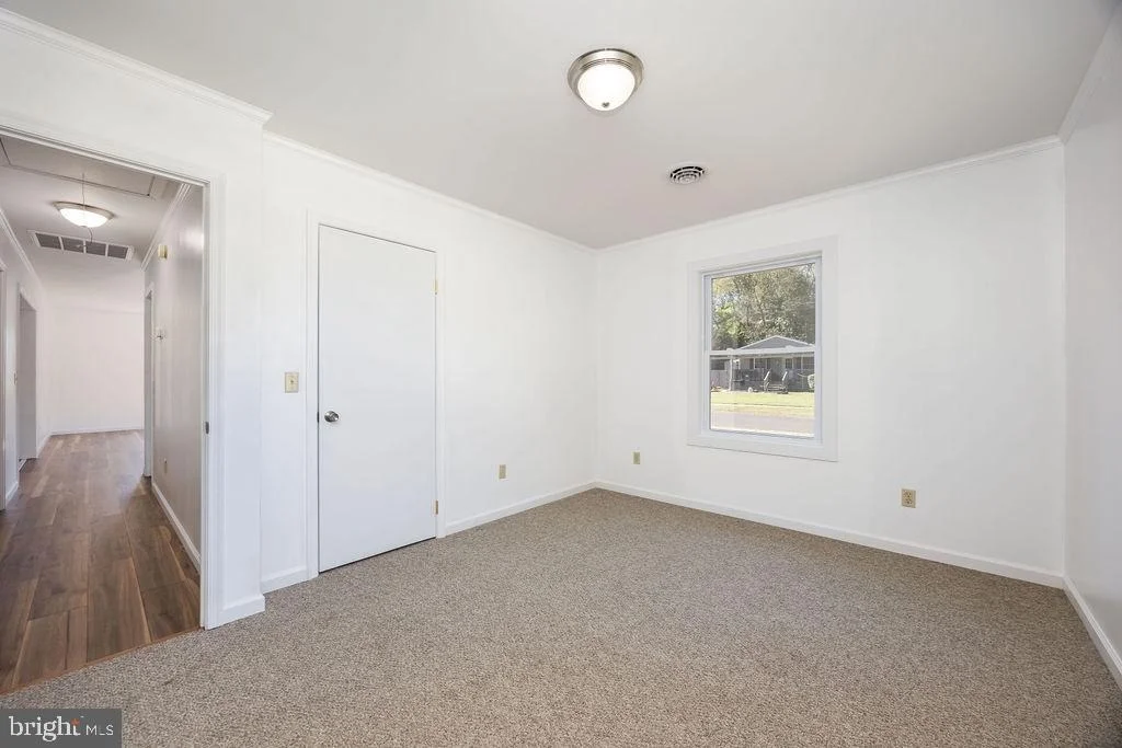 Photo of 813 PRICE ROAD