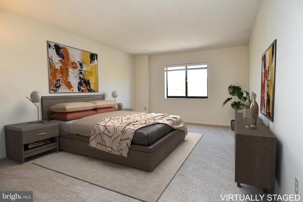 Photo of Unit 1526 at 15101 INTERLACHEN DRIVE