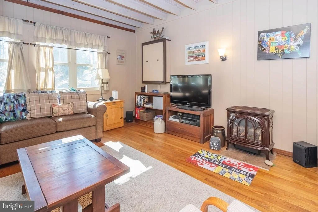 Photo of 245 OAK WAY ROAD