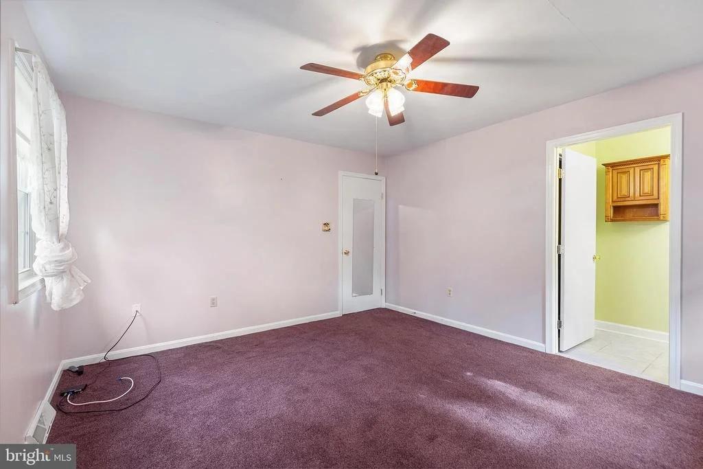 Photo of 1386 REDWOOD CIRCLE