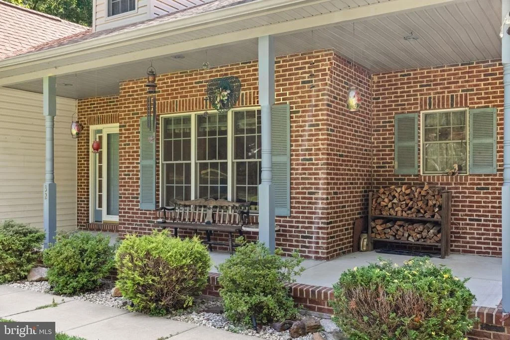 Photo of 32 HAMILTON