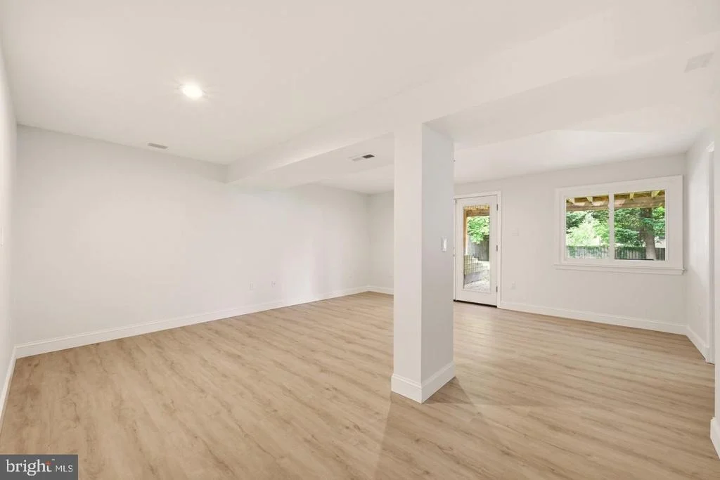 Photo of 11117 MIDVALE ROAD