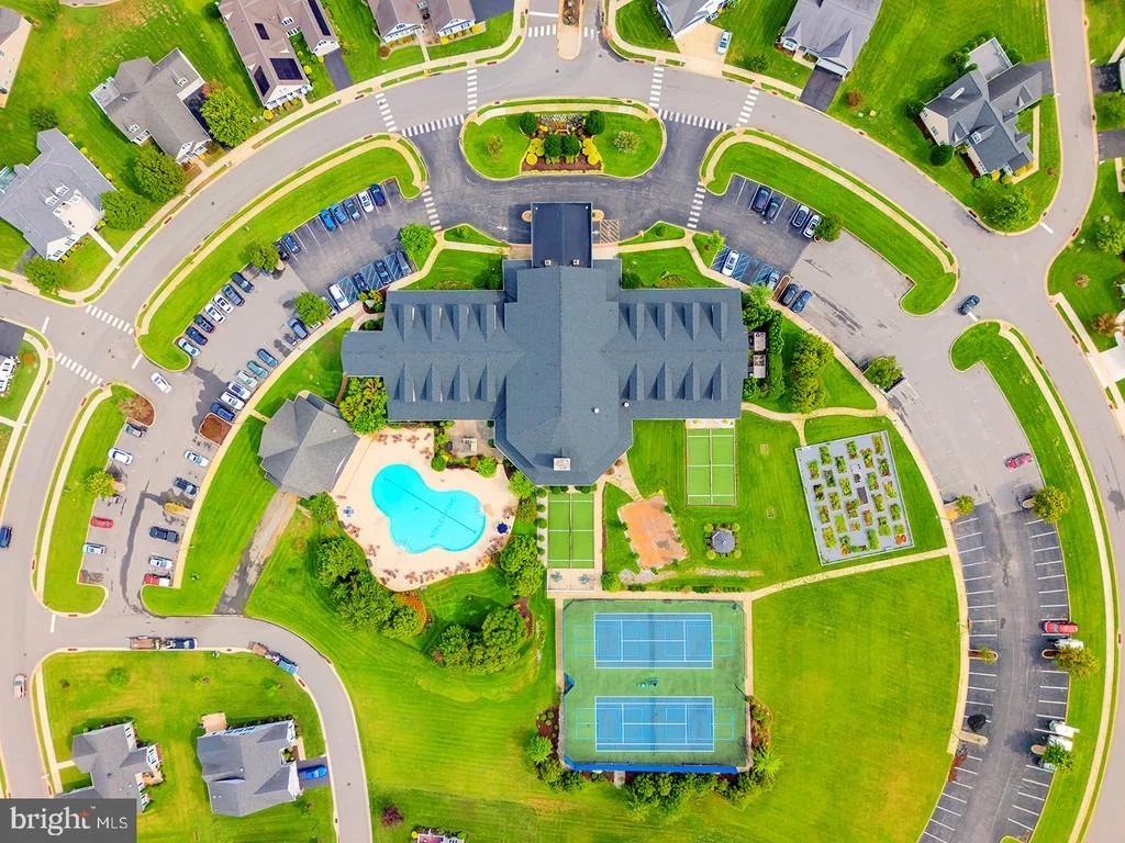 Photo of 135 CASSELBERRY LANE