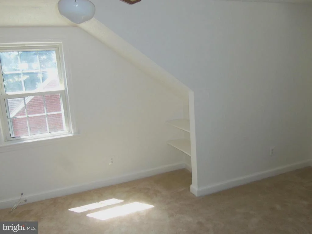 Photo of 10148 SUTHERLAND ROAD