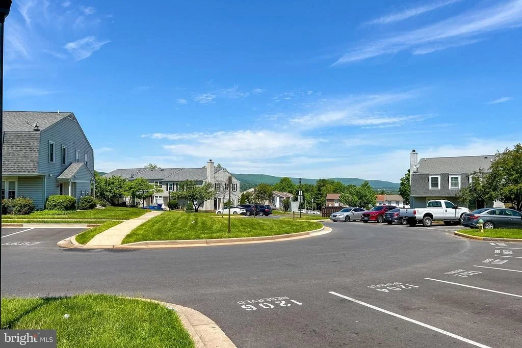 Photo of Unit 1210B at 1210 DANIELLE DRIVE