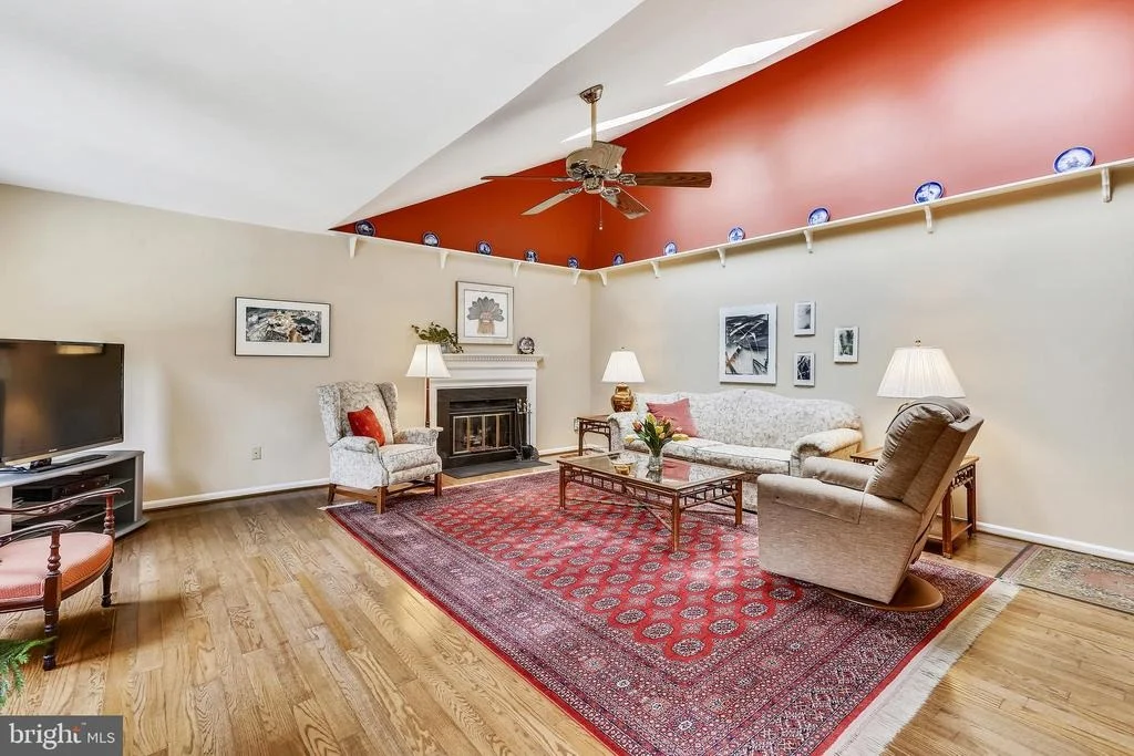 Photo of 9905 MAINSAIL DRIVE