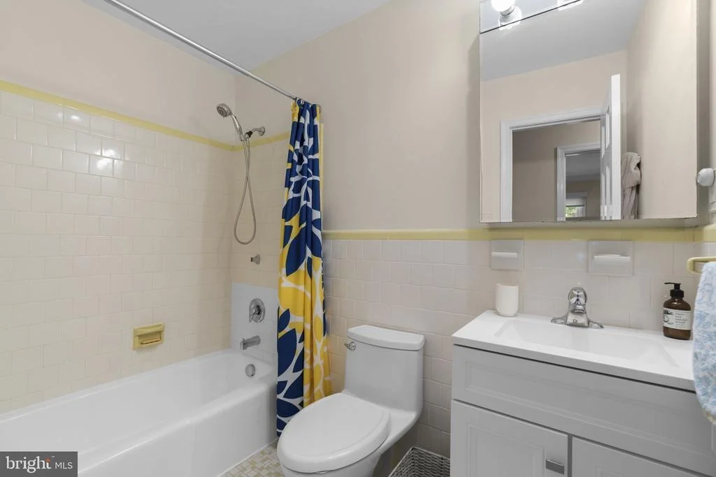 Photo of 384 EAGLE HILL ROAD