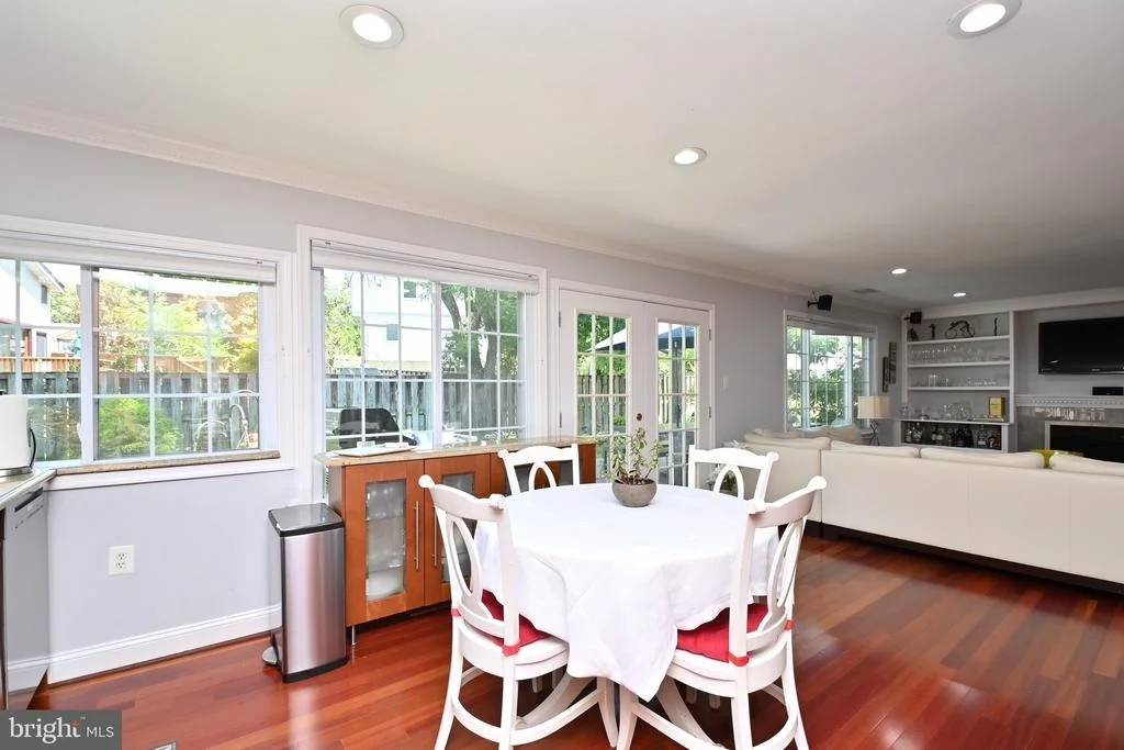 Photo of 8634 RESECA LANE