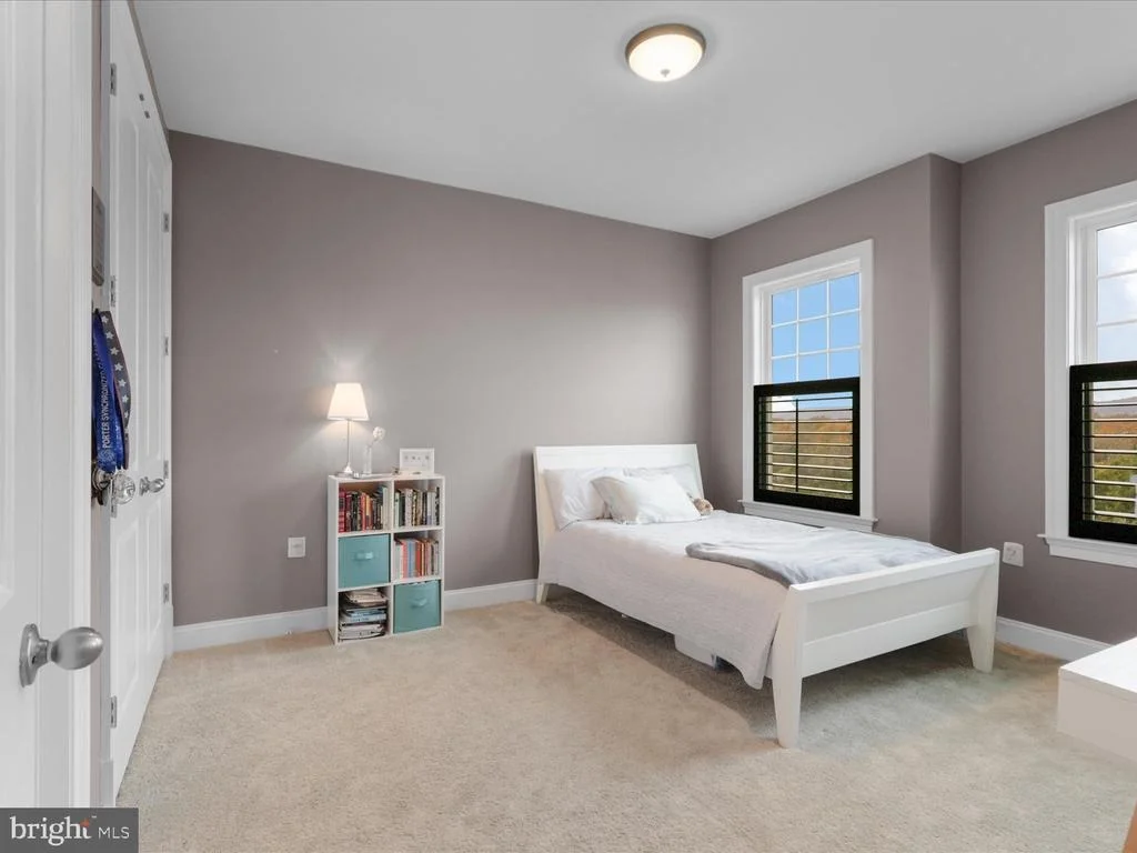 Photo of 25970 LIQUIDAMBAR LANE