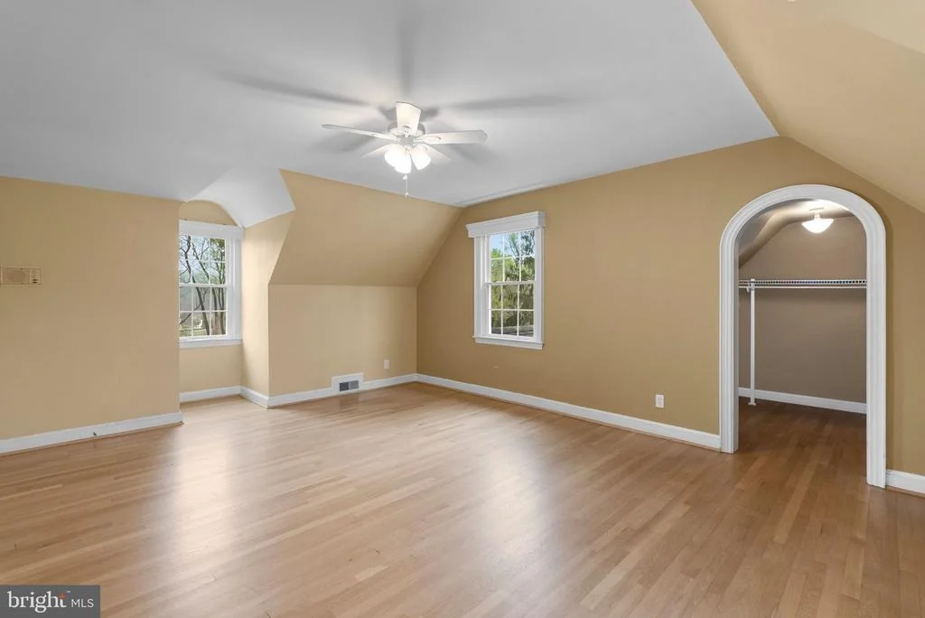 Photo of 16510 BATCHELLORS FOREST ROAD